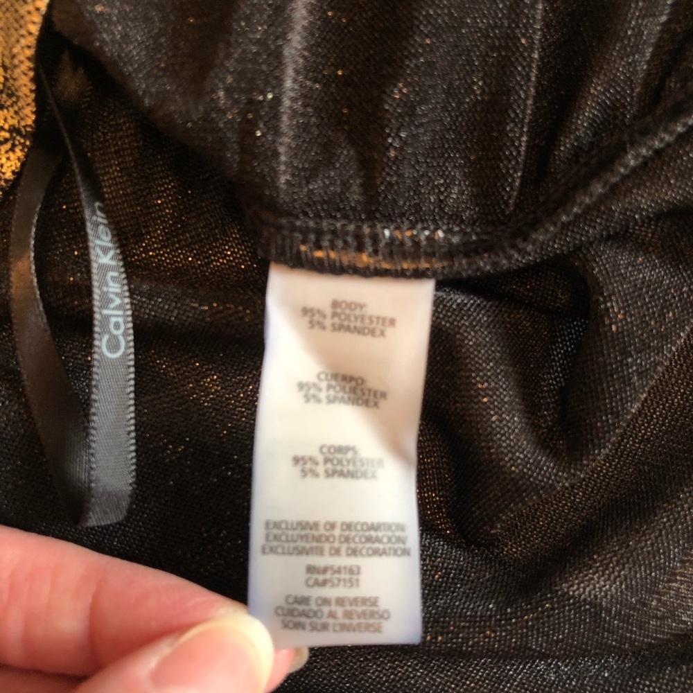 Calvin Klein Gold & Black Graphic Cap Sleeve Blouse with Side Ruche Size XL - Picture 8 of 9